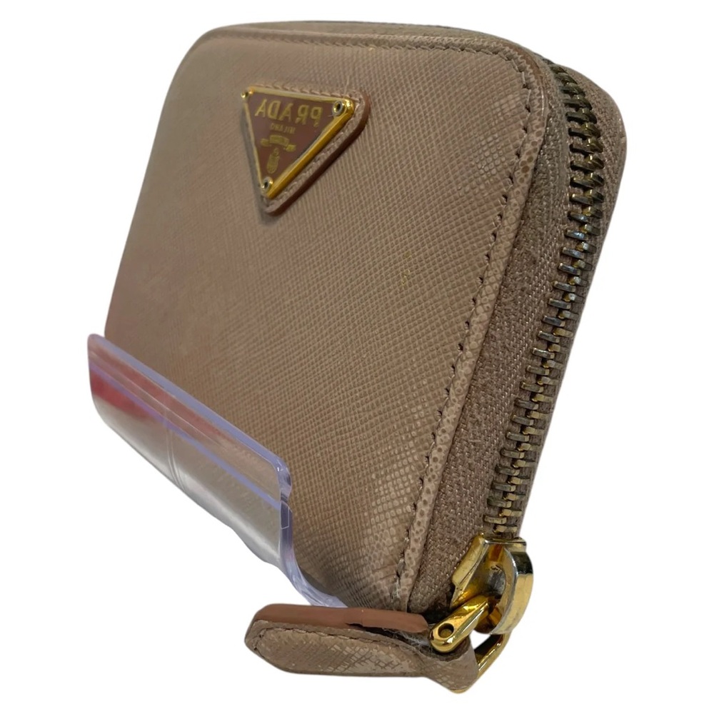 Prada Pink Leather Coin Wallet – Chic & Compact Designer Accessory